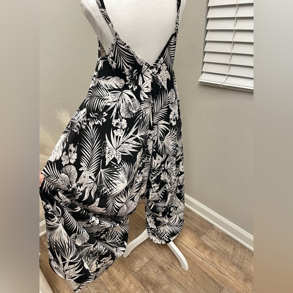 Designed in Hawaii- Spaghetti Strap Hawaiian Print Jumpsuit - Picture 8 of 12